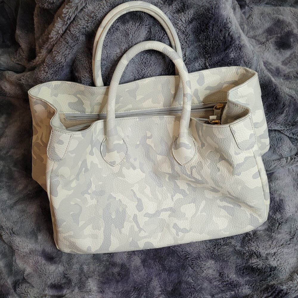 Mark & Graham Elisabetta Slouch Handbag in Camo - Picture 10 of 14